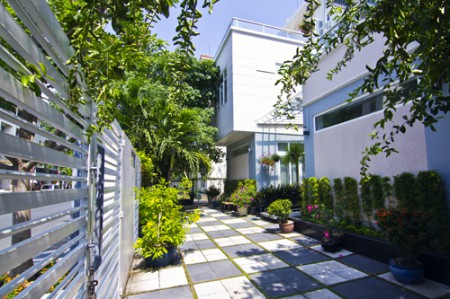 Biệt thự sân vườn 2 tầng với 1,2 tỷ đồng 1